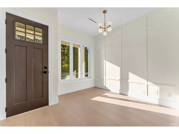 Delta, BC V4C7T9,11739 80 AVENUE