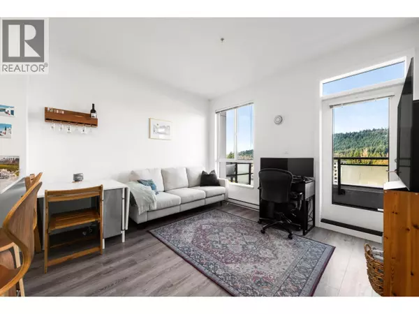 Coquitlam, BC V3J0K5,700 CLARKE RD #609