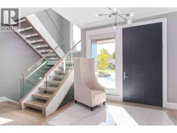 North Vancouver, BC V7R3E5,4090 SUNNYCREST DRIVE