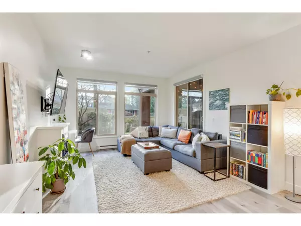 Surrey, BC V3R0B4,15385 101A AVE #102