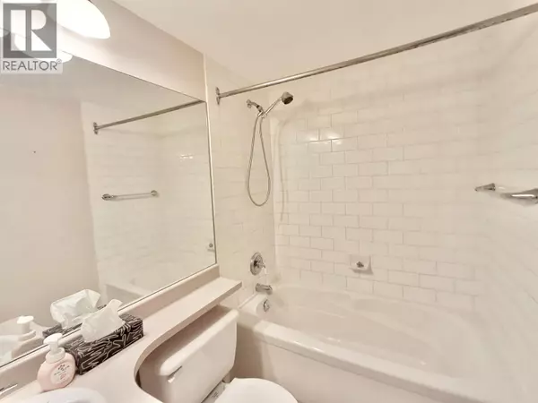 New Westminster, BC V3L5V3,18 SMOKEY SMITH PL #313