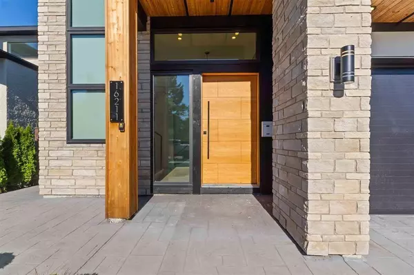 Surrey, BC V4N5X2,16211 96B AVENUE