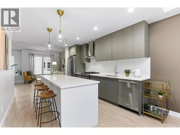 Port Moody, BC V3H0J5,2126 ST JOHNS STREET STREET