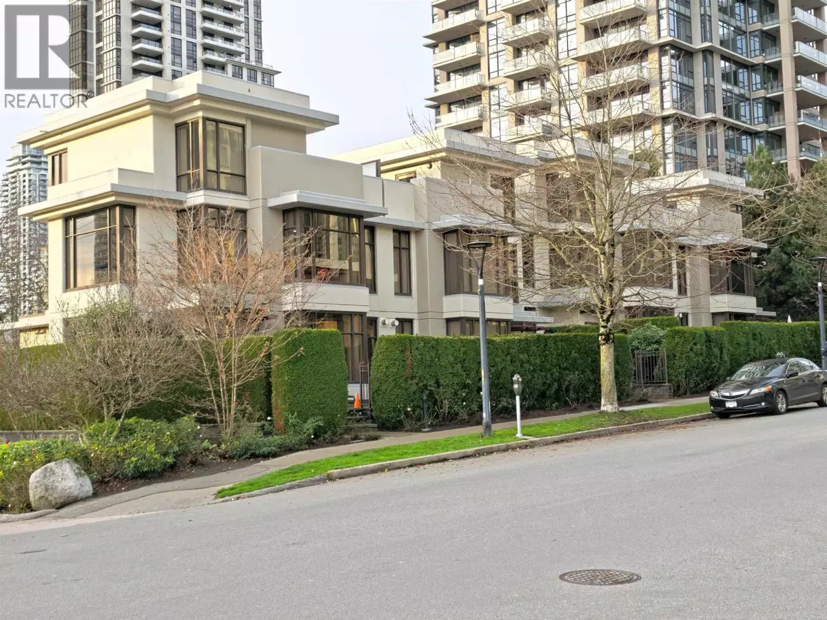 Burnaby, BC V5C5E2,2089 ROSSER AVE #TH16