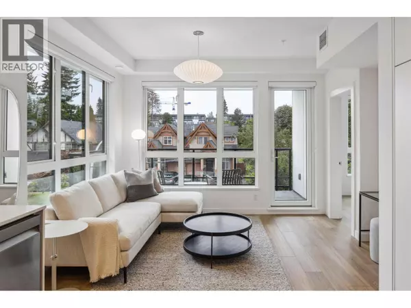 Coquitlam, BC V3J0P6,710 DOGWOOD STREET