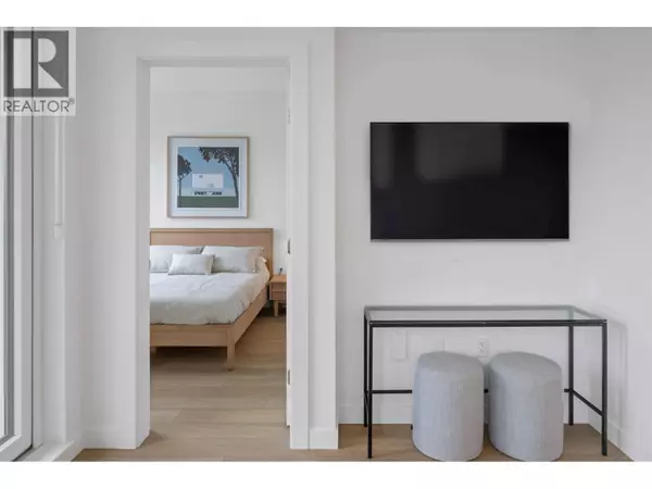 Coquitlam, BC V3J0P6,710 DOGWOOD STREET