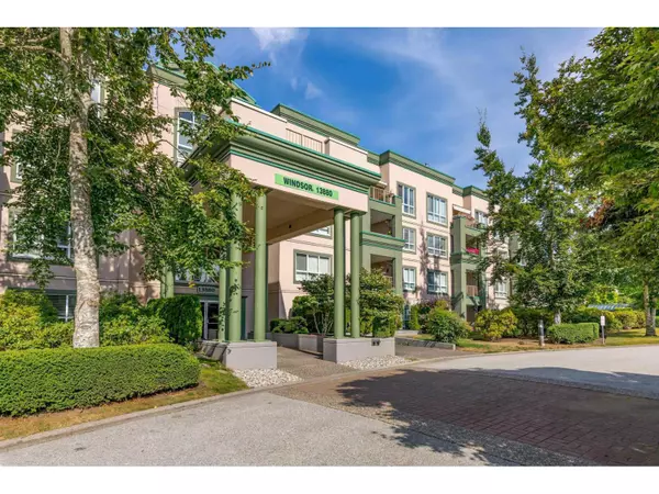 Surrey, BC V3W0T3,13880 70 AVE #424