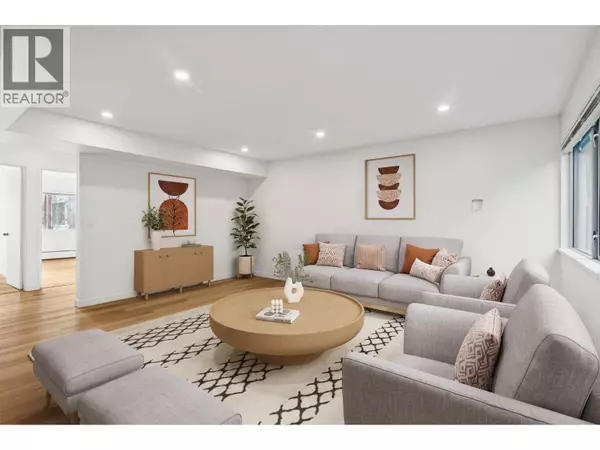 879 WESTVIEW CRESCENT, North Vancouver, BC V7N2L5