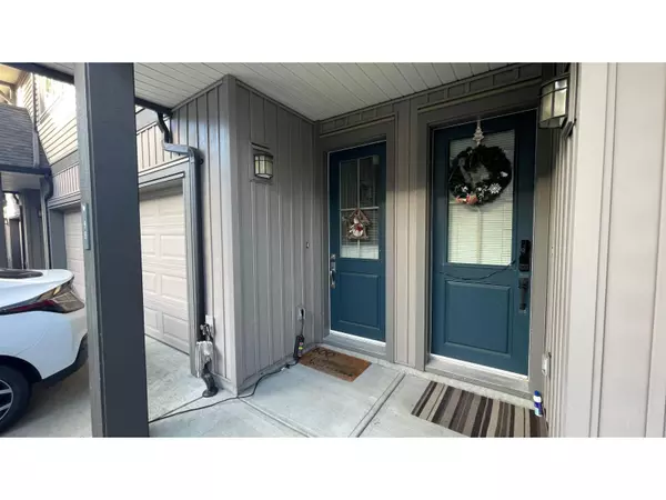 Langley, BC V1M0B9,9525 204 ST #98