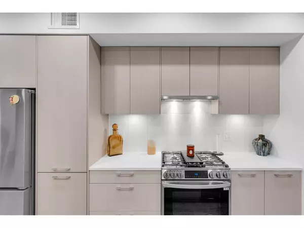 Langley, BC V2Y1P8,6951 204 ST #226