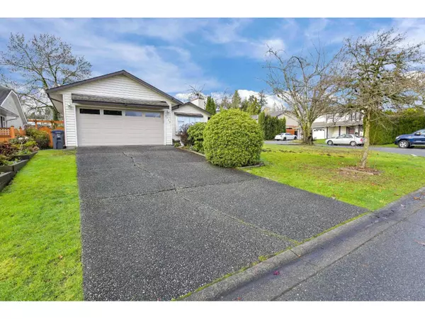 6043 174 STREET, Surrey, BC V3S2V5