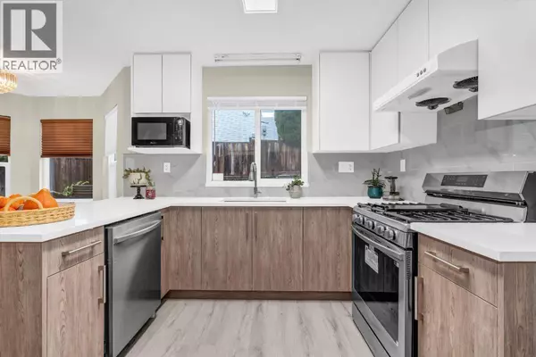 Coquitlam, BC V3E2R9,1400 MEADOWVIEW COURT