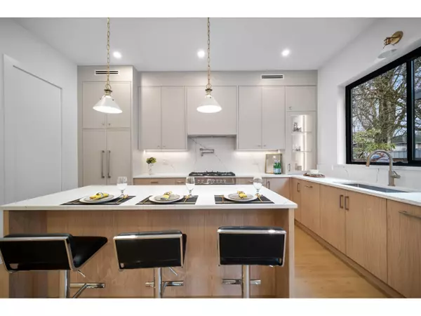 9214 114 STREET, Delta, BC V4C3K8