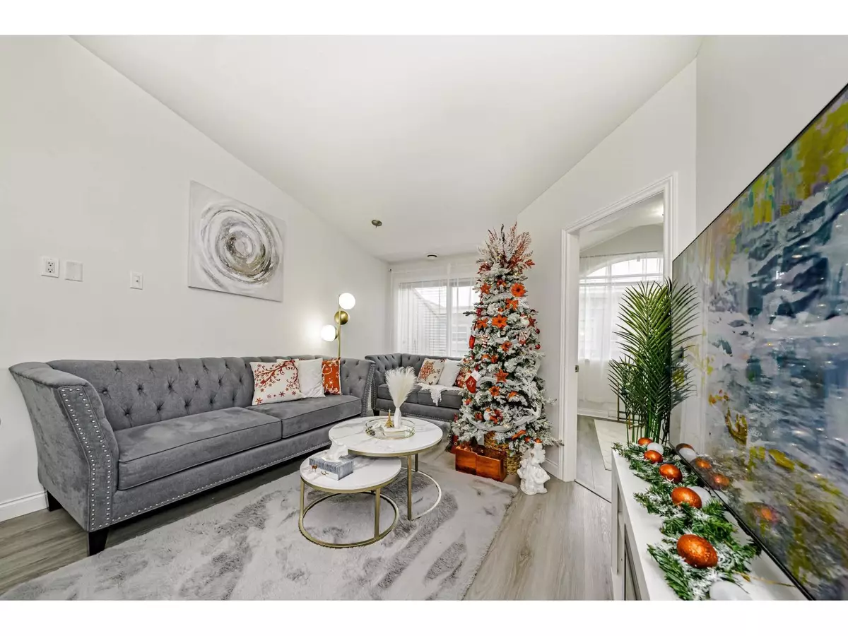 Langley, BC V3A3X4,19939 55A AVENUE AVE #409