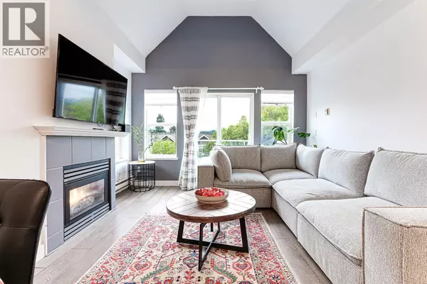 1558 GRANT AVE #402, Port Coquitlam, BC V3B1P2