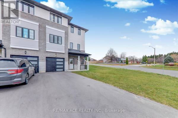 Penetanguishene, ON L9M0W1,2 LAHEY CRESCENT