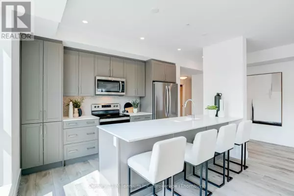 Collingwood, ON L9Y5T6,4 KIMBERLY LN #109