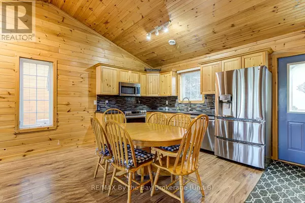 Wasaga Beach, ON L9Z1X7,19 CABIN CRESCENT