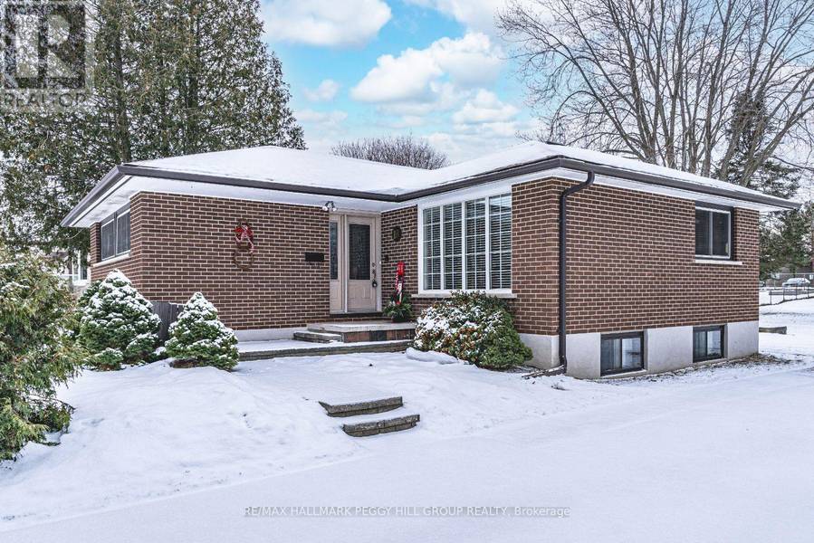 18 CALVERLEY STREET, Orillia, ON L3V3T4