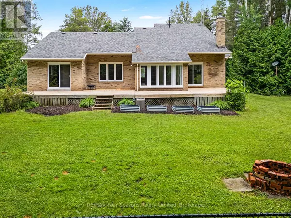 Clearview, ON L9Y3Z1,7277 36 37 NOTTAWASAGA SR E