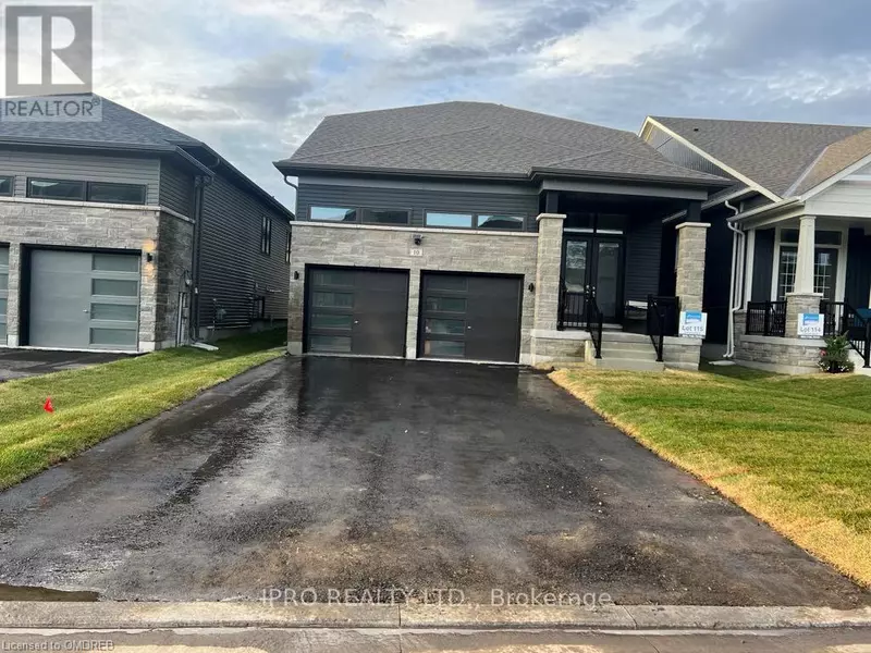 10 SIMONA AVENUE, Wasaga Beach, ON L9Z0L4