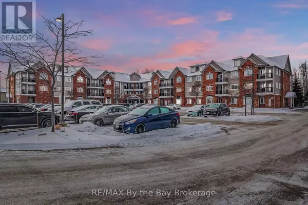 16 Westbury RD #211, Wasaga Beach, ON L9Z0B8