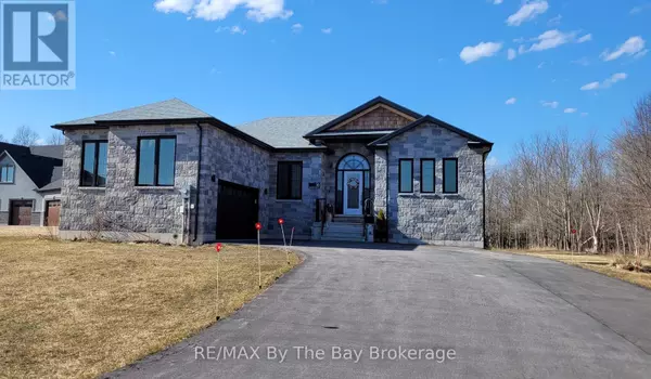 16 WALNUT DRIVE, Wasaga Beach, ON L9Z0A9