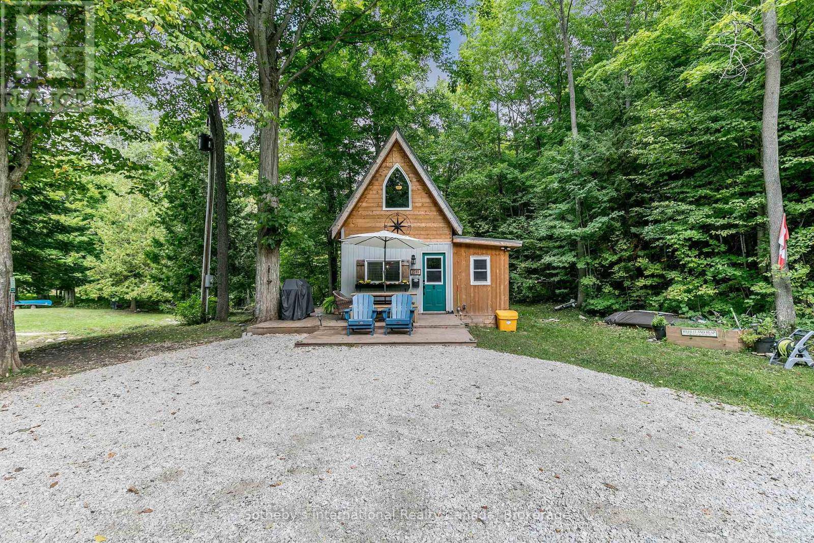 Clearview, ON L0M1G0,8383 9 COUNTY ROAD