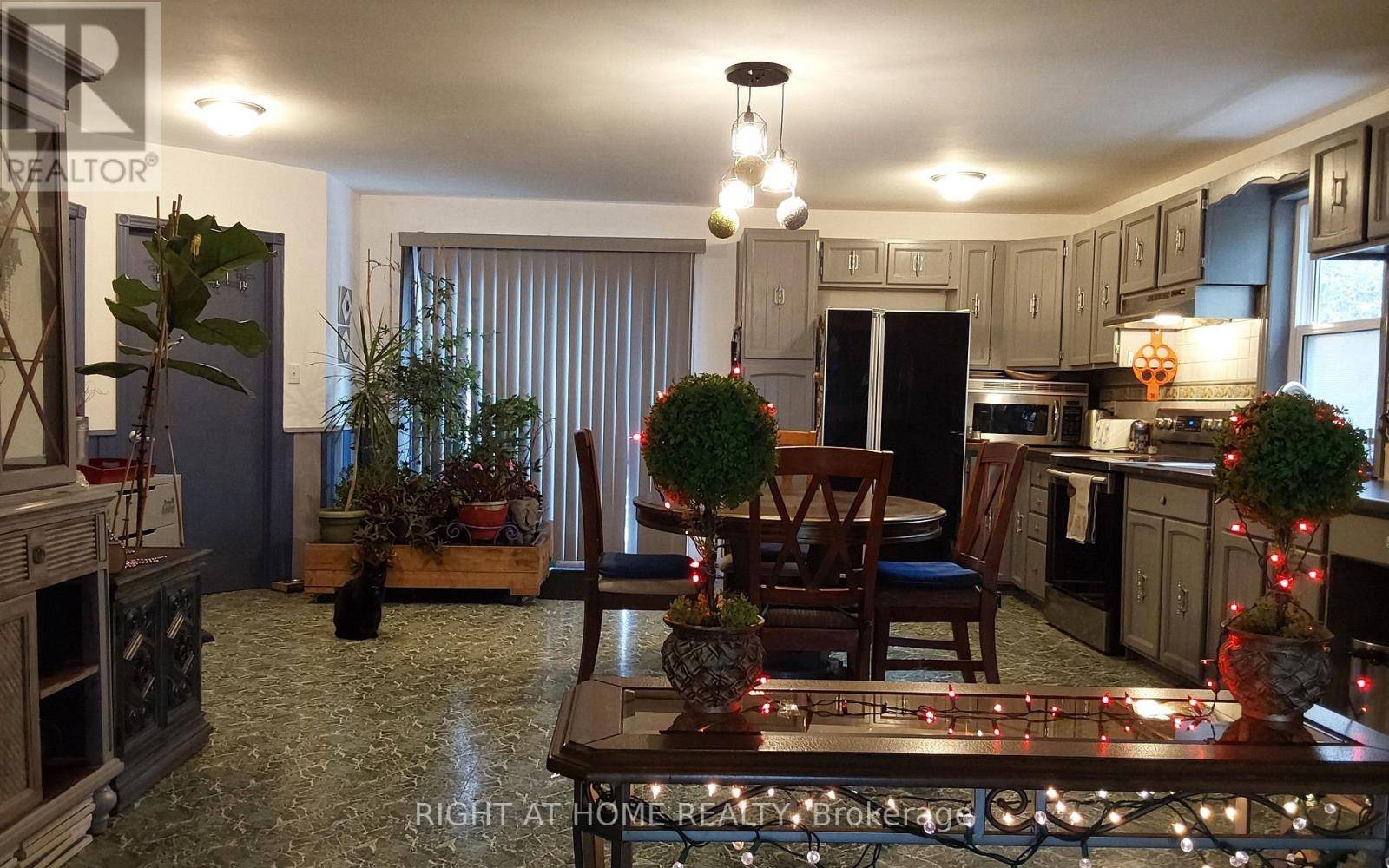 Ramara, ON L0K1B0,2323 LAKESHORE DRIVE