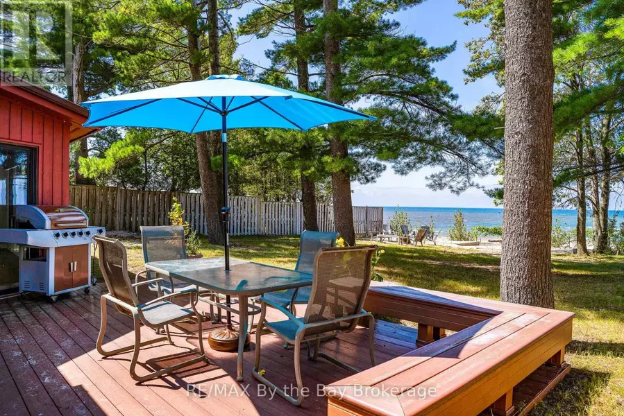 156 SANTOS LANE, Wasaga Beach, ON L9Z2M1