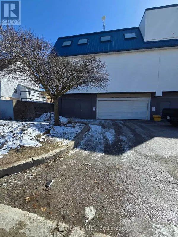 Barrie (codrington), ON L4M1V6,128 Penetang ST #B1