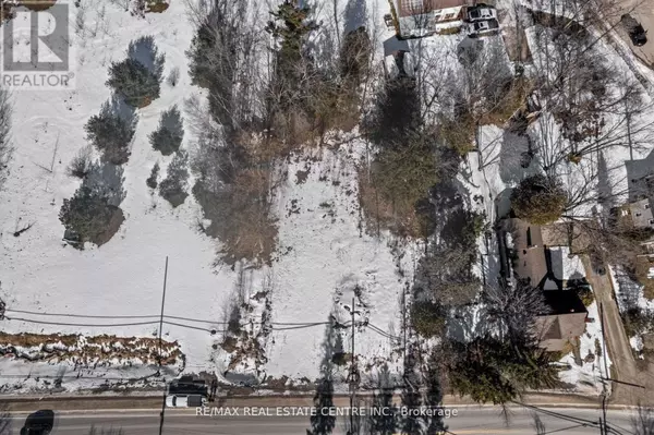 Severn (washago), ON L0K2B0,8299 COUNTY ROAD 169