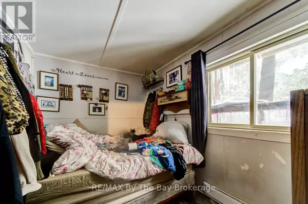 Wasaga Beach, ON L9Z2M3,701, 705, 707 RIVER ROAD E