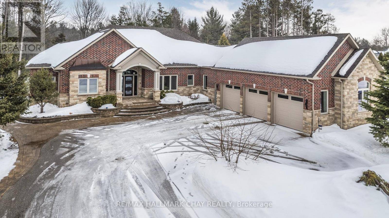 36 LILAC LANE, Springwater (midhurst), ON L9X0N4