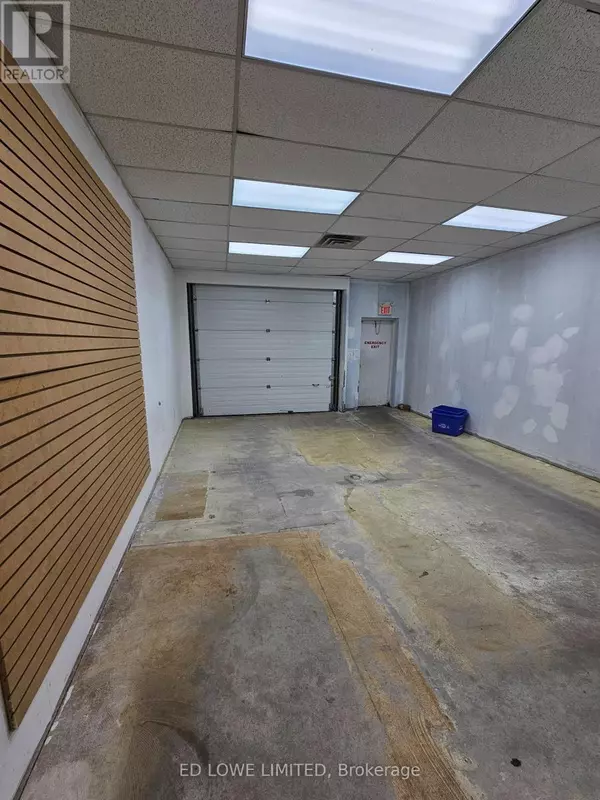 Barrie (0 North), ON L4N5R7,15 Cedar Pointe DR #13 -16