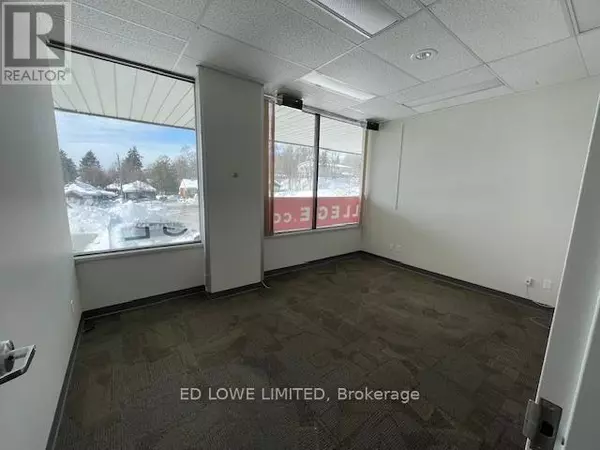 Barrie (city Centre), ON L4M3B3,136 BAYFIELD ST #106