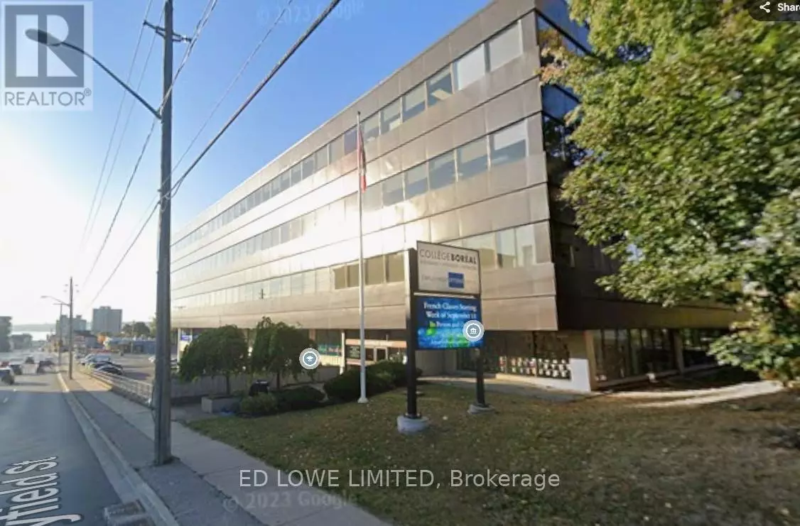 Barrie (city Centre), ON L4M3B3,136 BAYFIELD ST #203