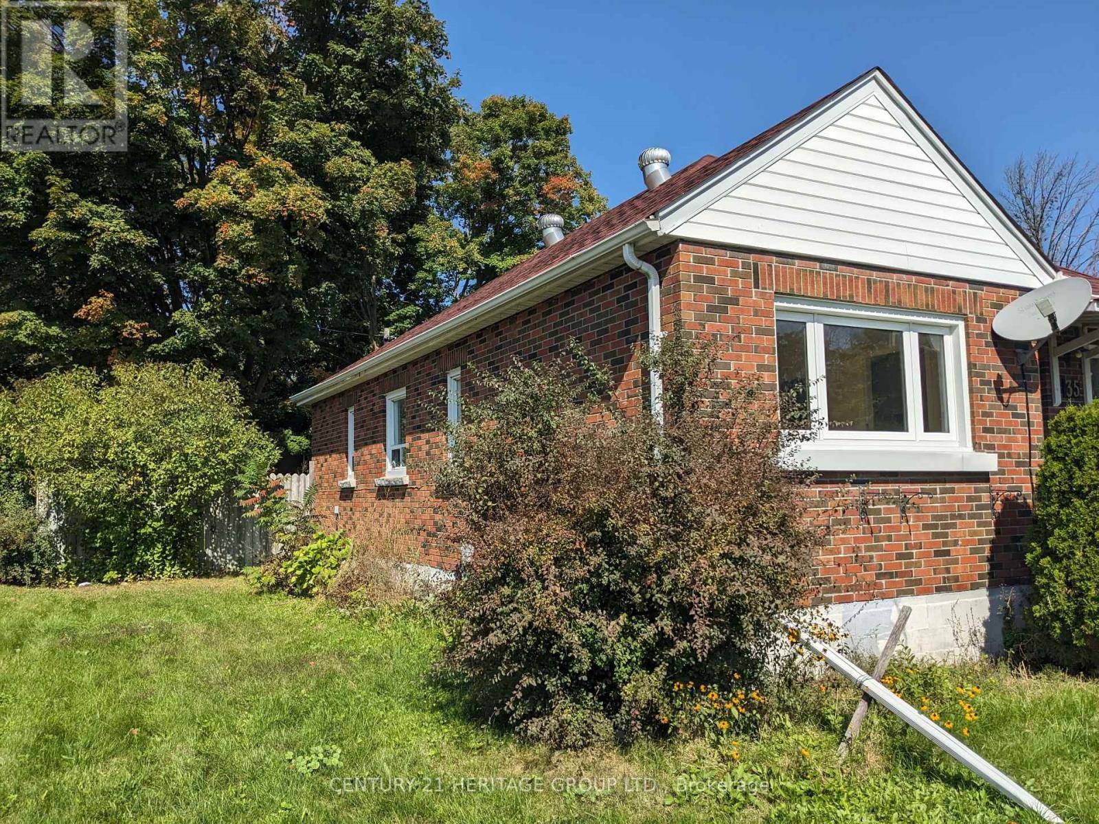 Orillia, ON L3V2V5,35 ARGYLE AVENUE