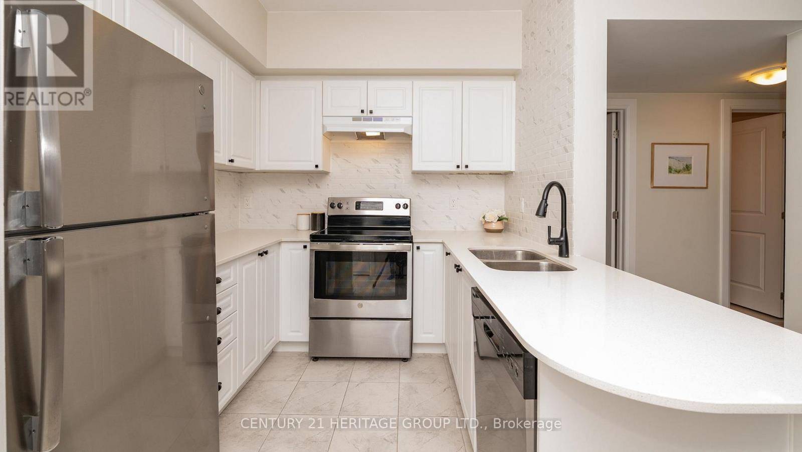 Barrie, ON L9J0J6,54 Koda ST #207