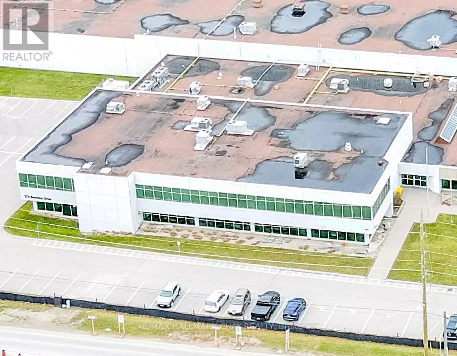 Barrie (0 East), ON L4N8X9,279 Bayview DR #2nd Floor