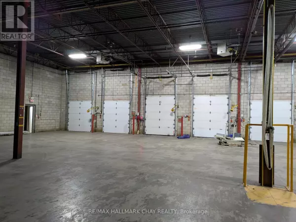 Barrie (0 East), ON L4N8X9,279 Bayview DR #B