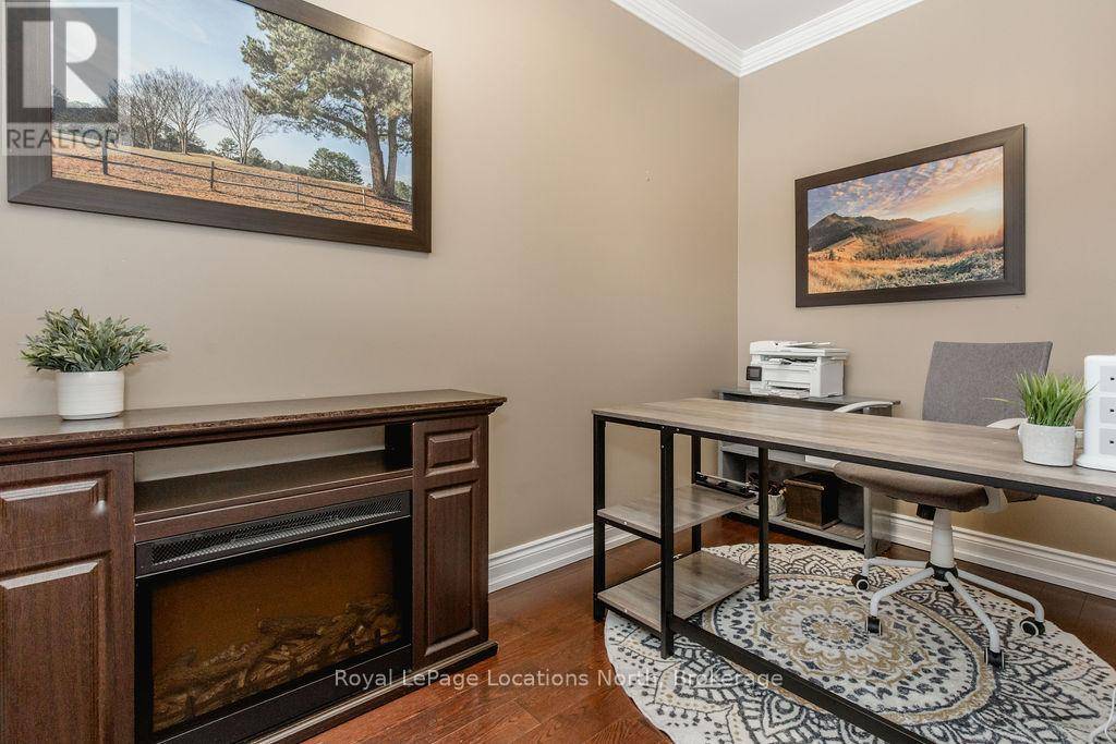Wasaga Beach, ON L9Z1H3,54 ROYAL BEECH DRIVE