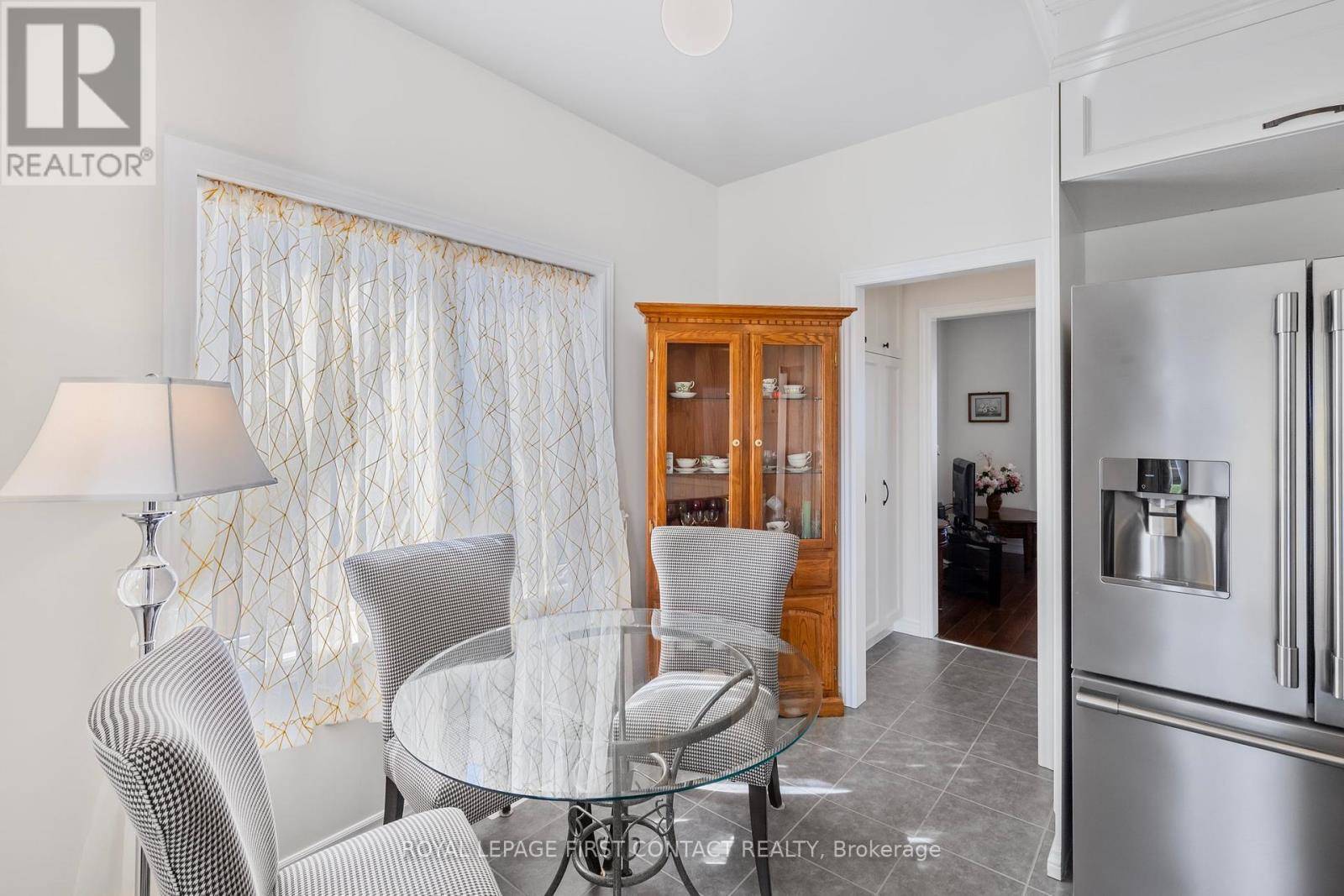 Springwater (elmvale), ON L0L1P0,9 BEVERLY STREET