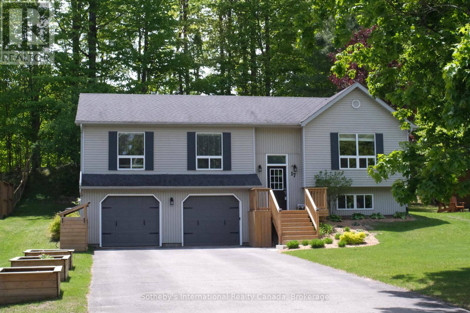 Oro-medonte (sugarbush), ON L0K1E0,17 SUGARBUSH ROAD