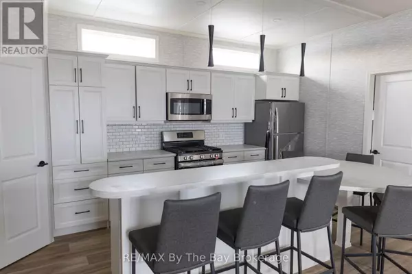 Tay, ON L9S2K6,3282 Ogdens Beach RD #60