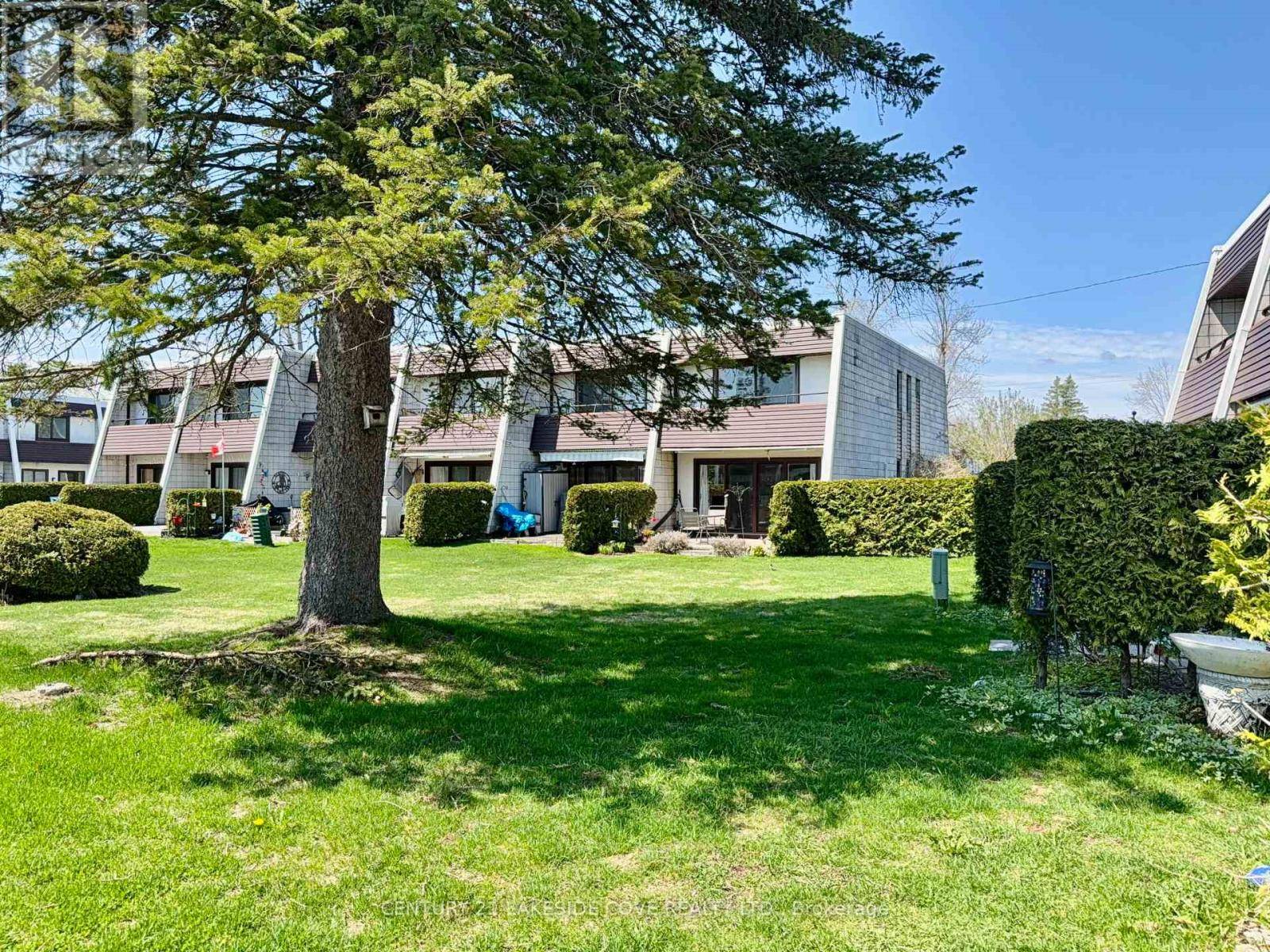 1 West Paradise BLVD South #Unit 27, Ramara, ON L0K1B0