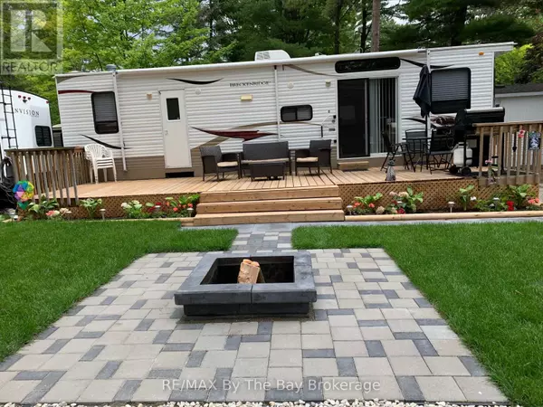 Wasaga Beach, ON L9Z1X7,85 THEME PARK DR #222