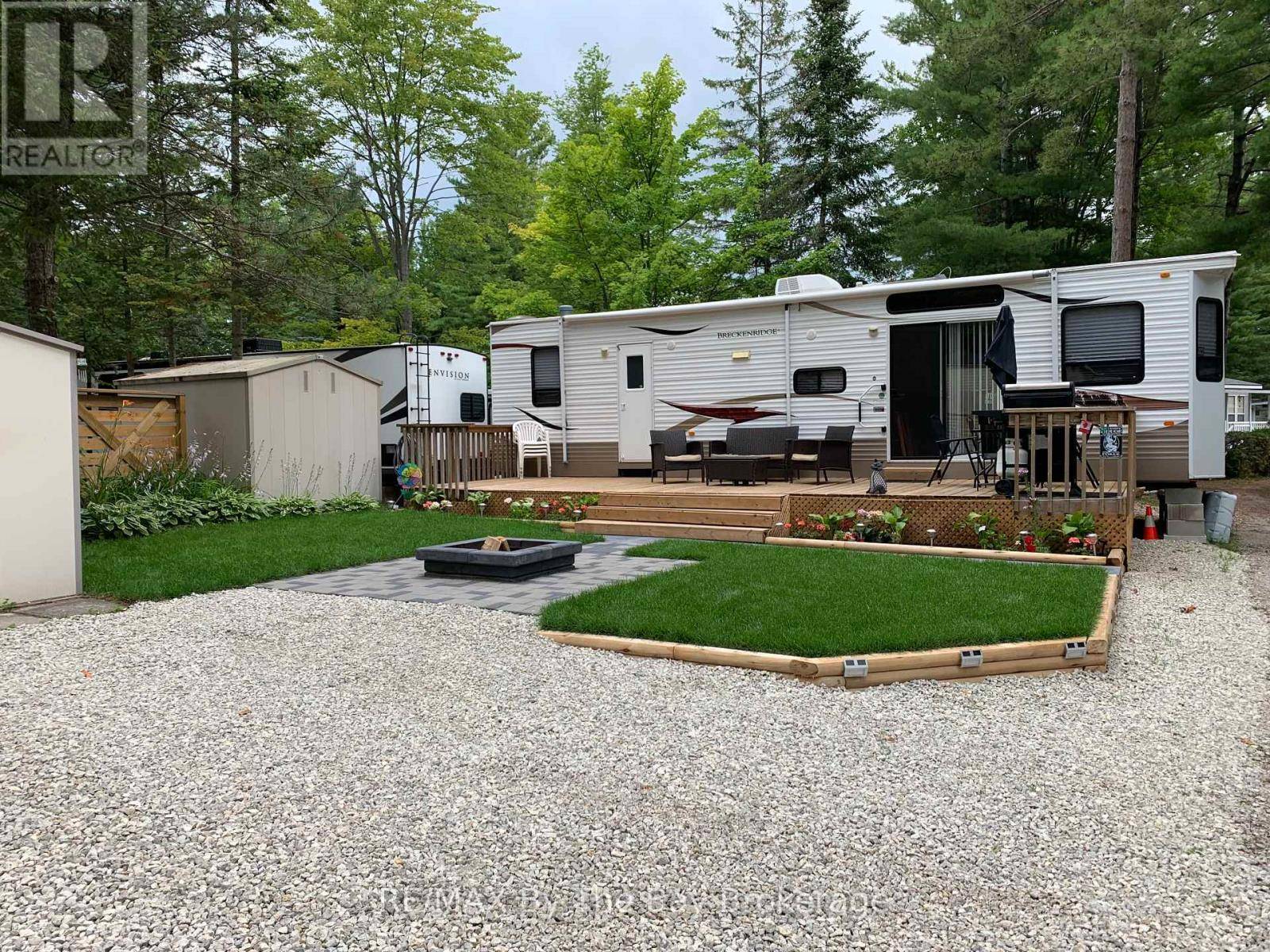 85 THEME PARK DR #222, Wasaga Beach, ON L9Z1X7