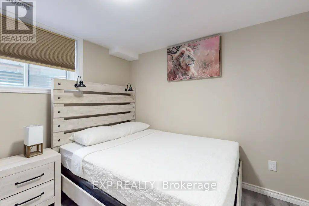 Midland, ON L4R0E4,967 Wright DR #Lower