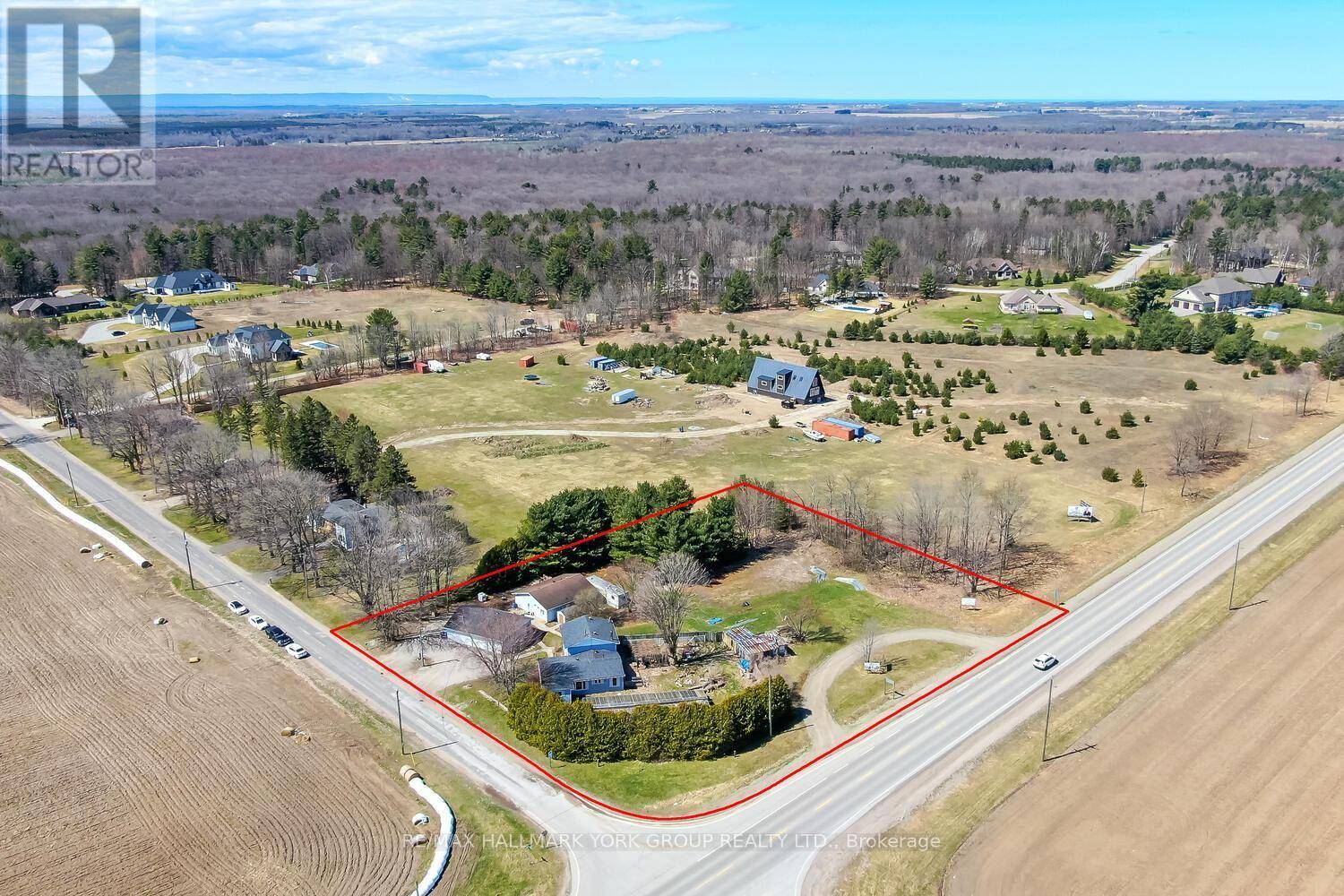 1008 RAINBOW VALLEY ROAD W, Springwater, ON L0L2K0